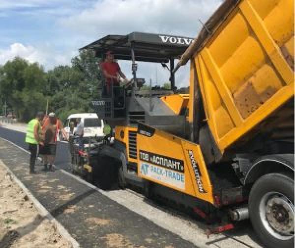 Новини Житомира - фото з Велике будівництво на Житомирщині: триває капітальний ремонт ділянки дороги Романів – Лісна Рудня – Межирічка