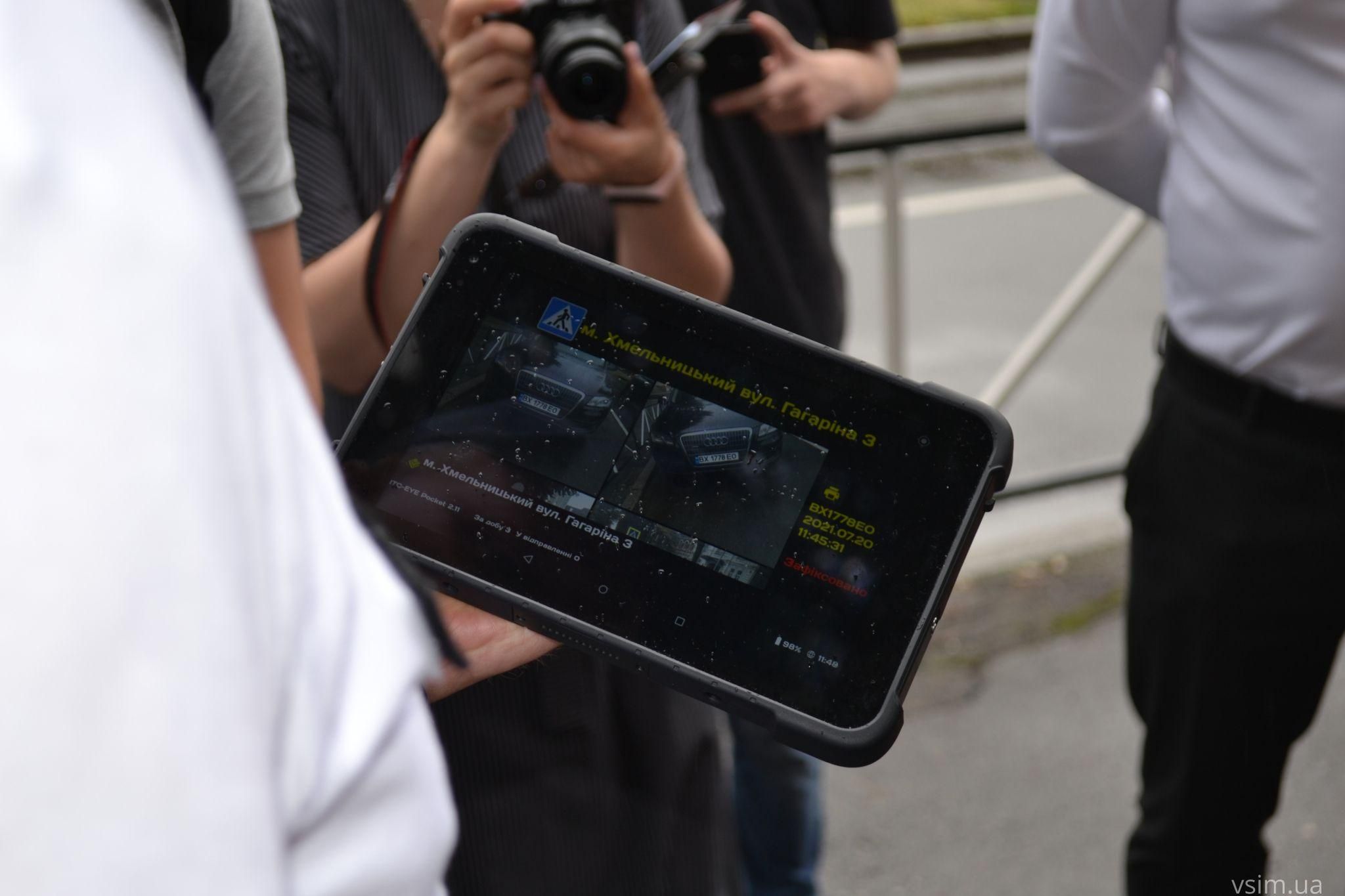 Новини Хмельницького - фото з У Хмельницькому з’явилися інспектори з паркування. Як вони працюють