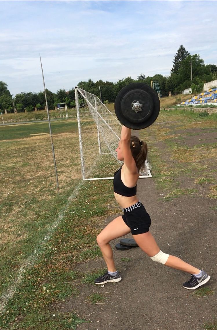 Новини Вінниці - фото з Її вага 43 кг, а штовхає 50: про тендітну вінницьку штангістку Тетяну Вітвіцьку