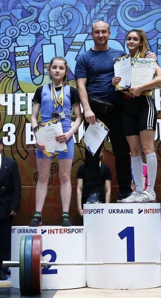 Новини Вінниці - фото з Її вага 43 кг, а штовхає 50: про тендітну вінницьку штангістку Тетяну Вітвіцьку