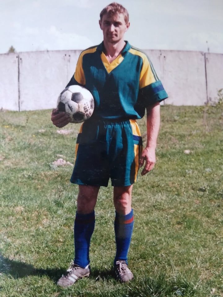 Новини Вінниці - фото з Дев’ятиразовий чемпіон світу із гирьового спорту тренується у залі, який облаштував у власному будинку