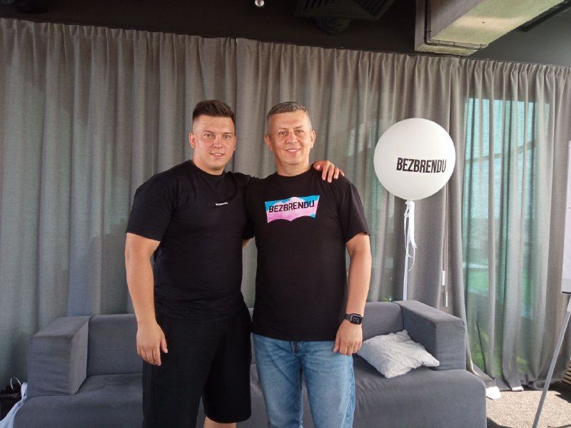 Новини Вінниці - фото з «Взуй кросівки й біжи назустріч сонцю»: BEZBRENDU приєднується до бігової родини Вінниці