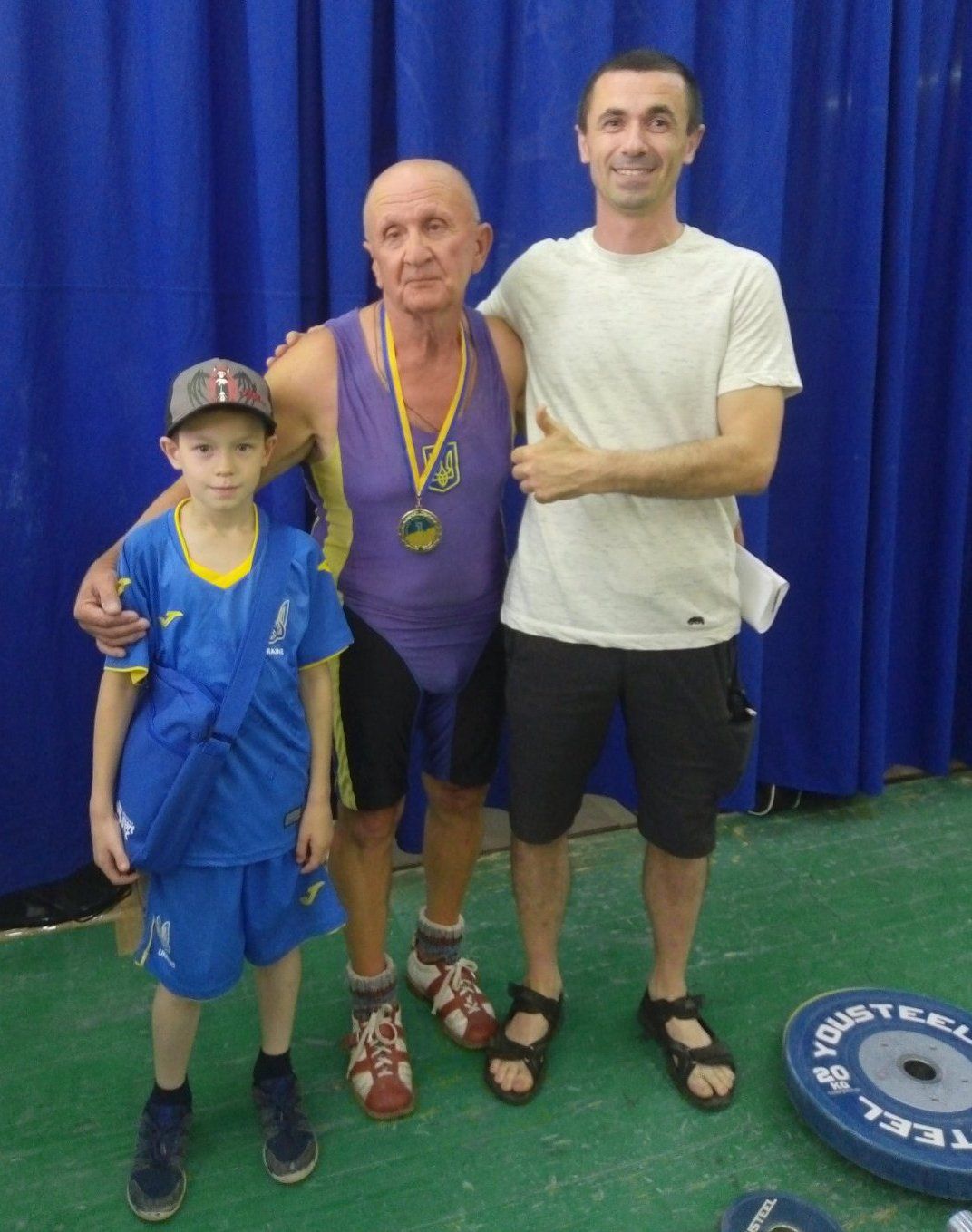 Новини Вінниці - фото з Десяту медаль, золоту, штангіст з Могилева виборов у … 72 роки. Здогадайтеся, де він тренується?