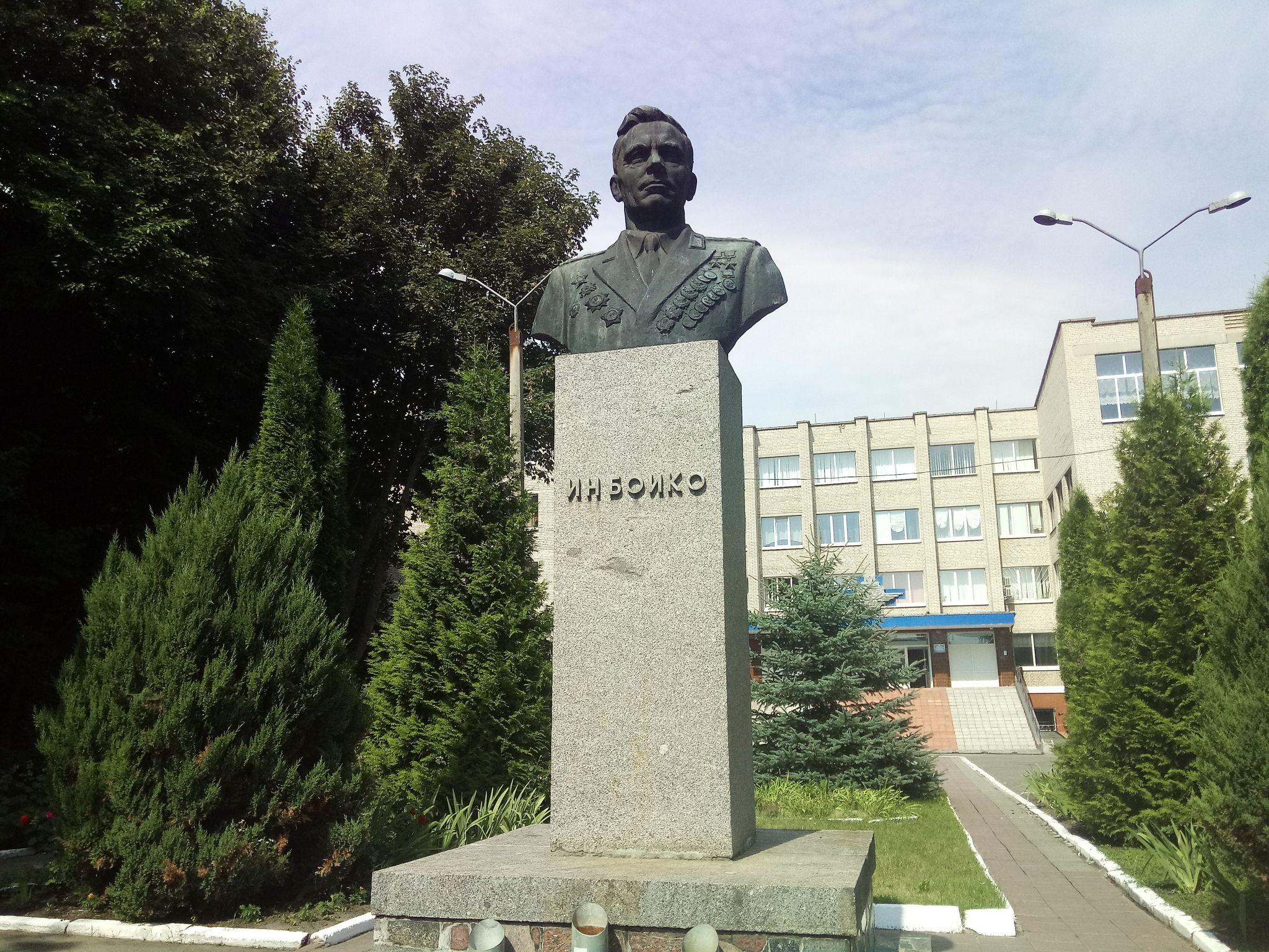 Новини Козятина - фото з Козятинські пам’ятники історичним постатям