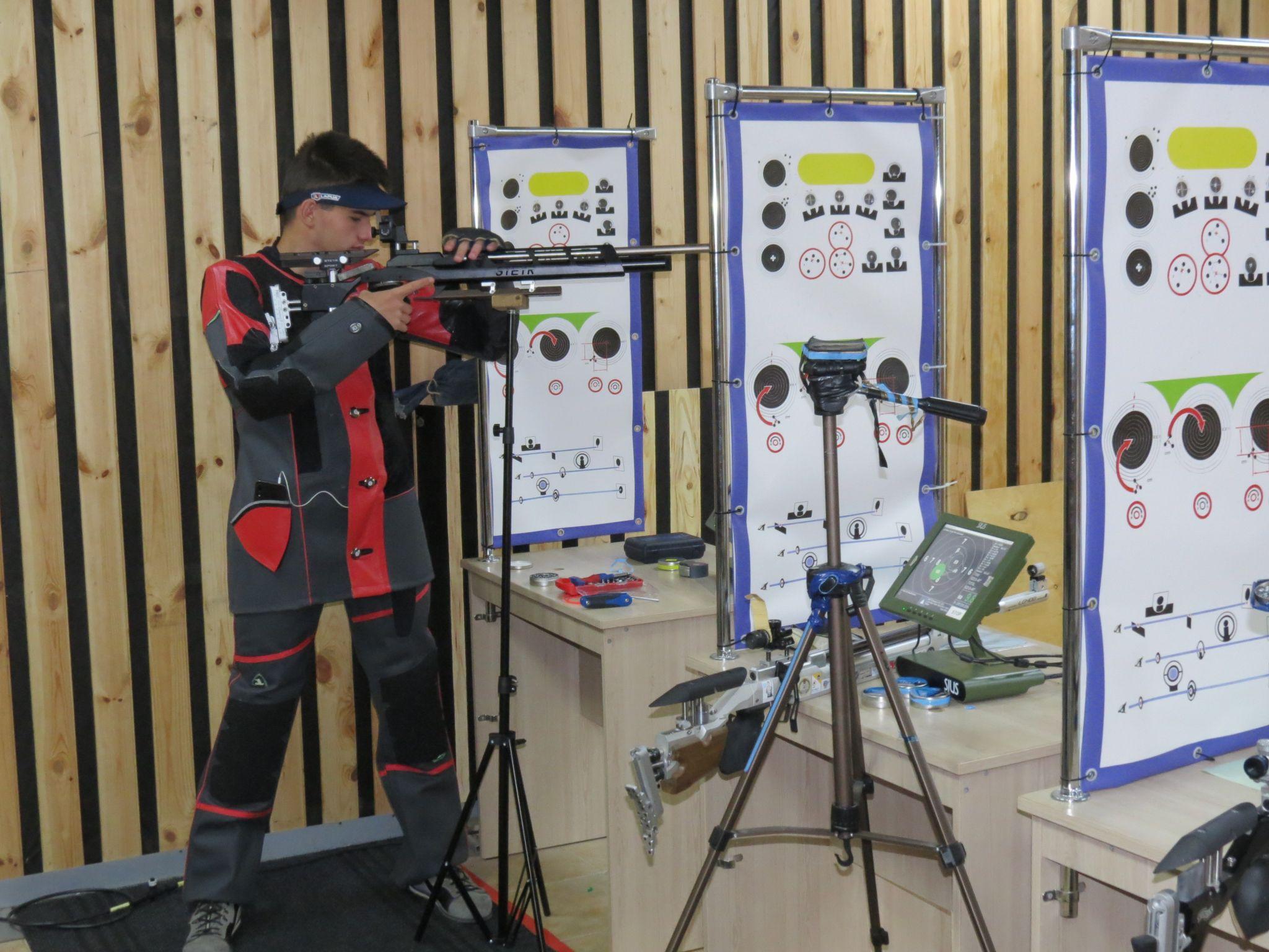 Новини Вінниці - фото з Тут навчать влучати «у яблучко».  Початківців на кульову стрільбу прийматимуть із вересня