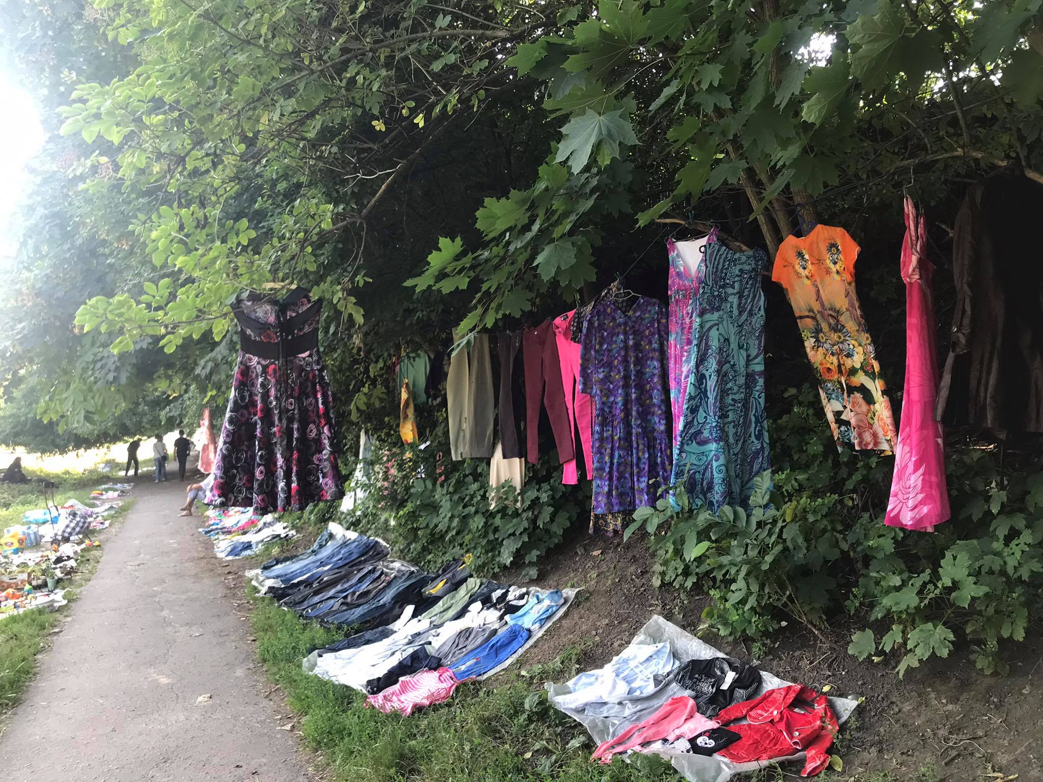 Новини Хмельницького - фото з Постачальники - безхатьки, реалізатори - пенсіонери. Розповідаємо про ринок на Кам’янецькому переїзді Нет описания.