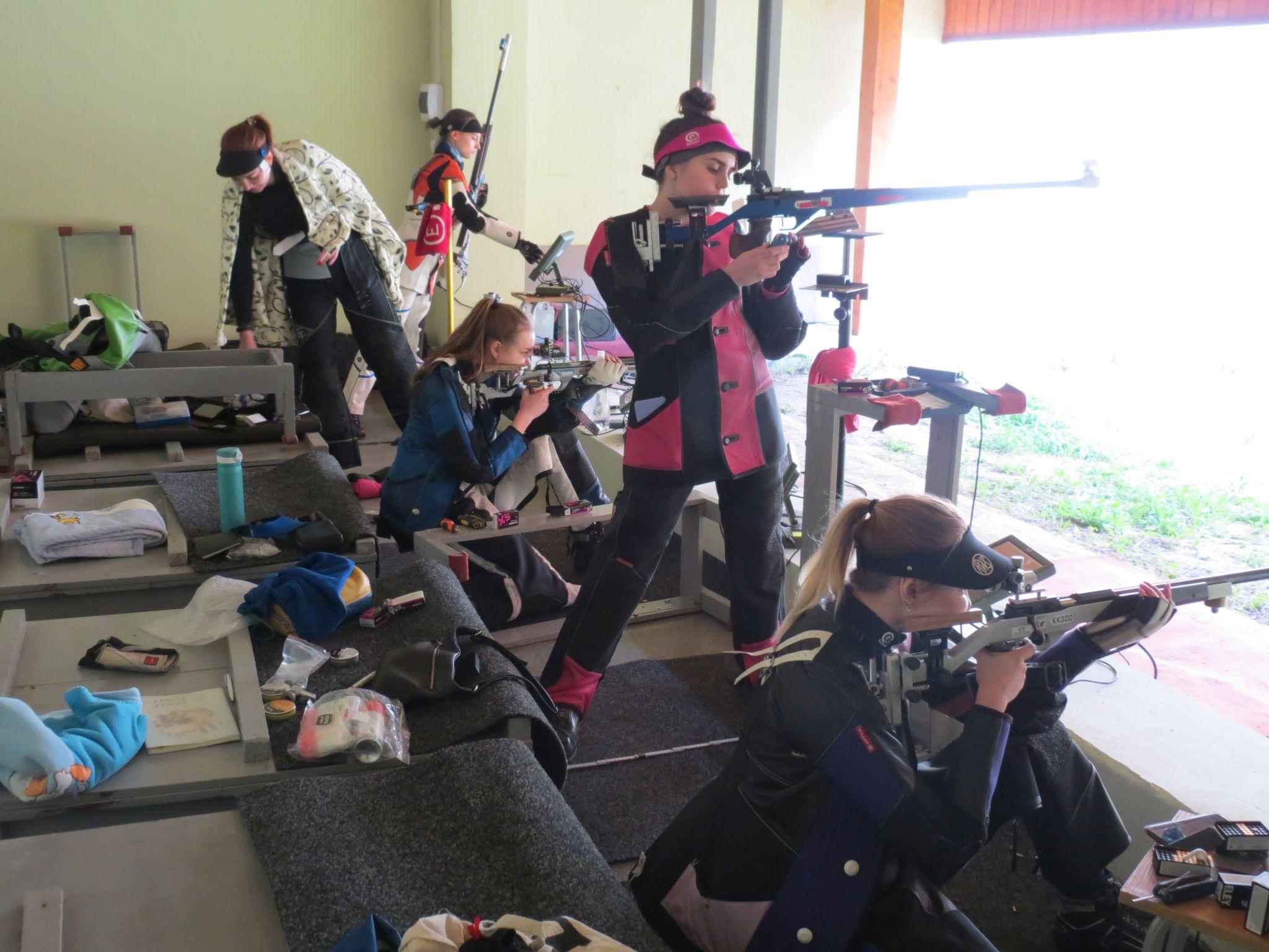 Новини Вінниці - фото з Тут навчать влучати «у яблучко».  Початківців на кульову стрільбу прийматимуть із вересня