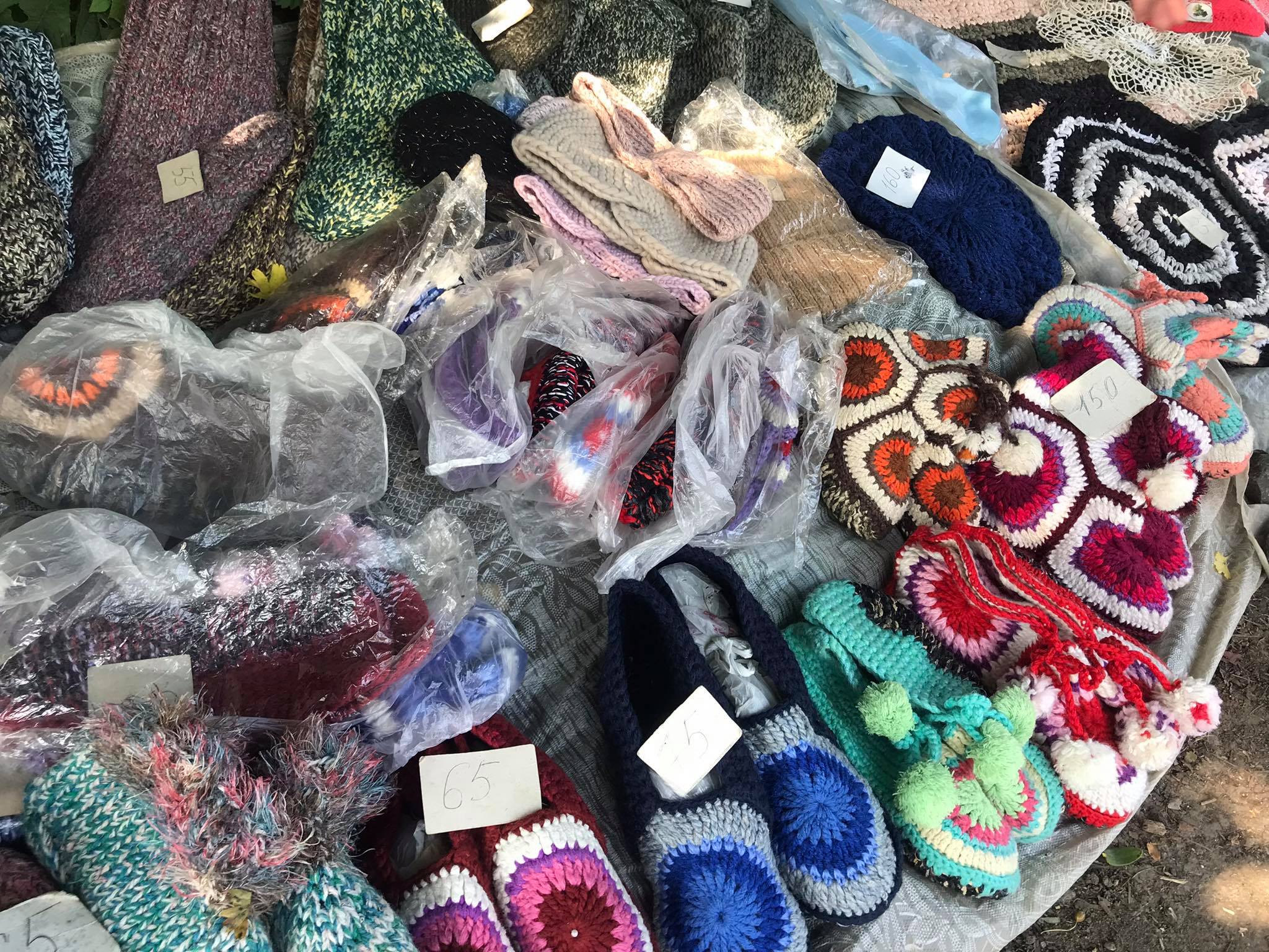 Новини Хмельницького - фото з Постачальники - безхатьки, реалізатори - пенсіонери. Розповідаємо про ринок на Кам’янецькому переїзді Нет описания.