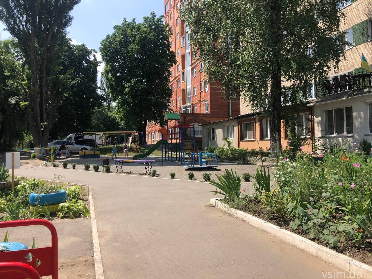 Новини Хмельницького - фото з Жінки на Інститутській побилися за собак. Дві сторони конфлікту