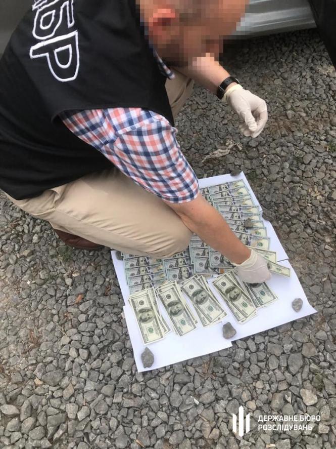 Новини Хмельницького - фото з У Хмельницькому на хабарі затримали двох начальників кримінальної поліції: що відомо