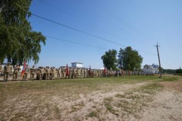 Новини Житомира - фото з У Бердичеві Президент побував на навчанняхї ССО ЗСУ з десантування, захоплення ворога та евакуації