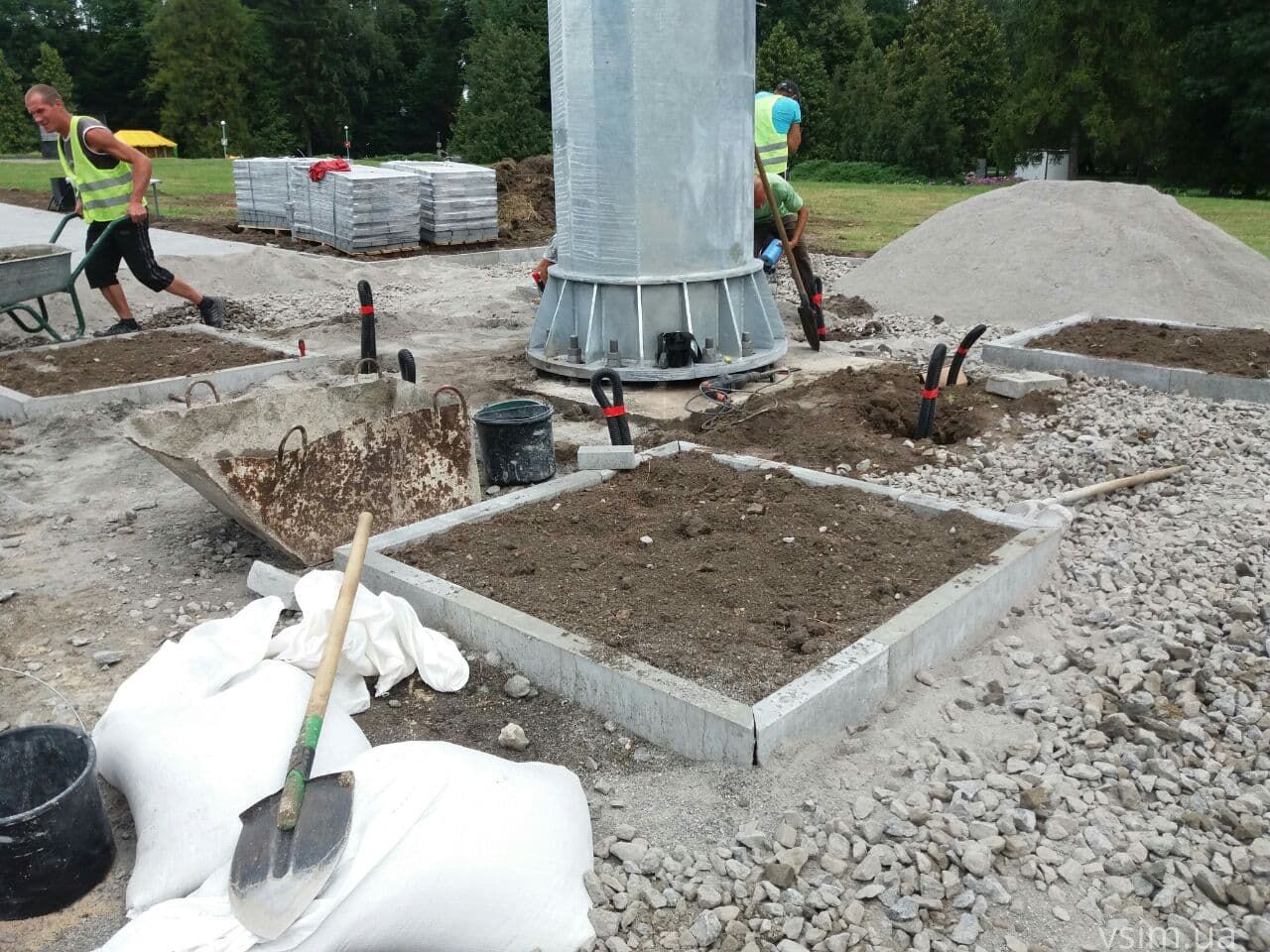 Новини Хмельницького - фото з “Прапор за 5 мільйонів” у Хмельницькому: що вже зробили (ФОТО)