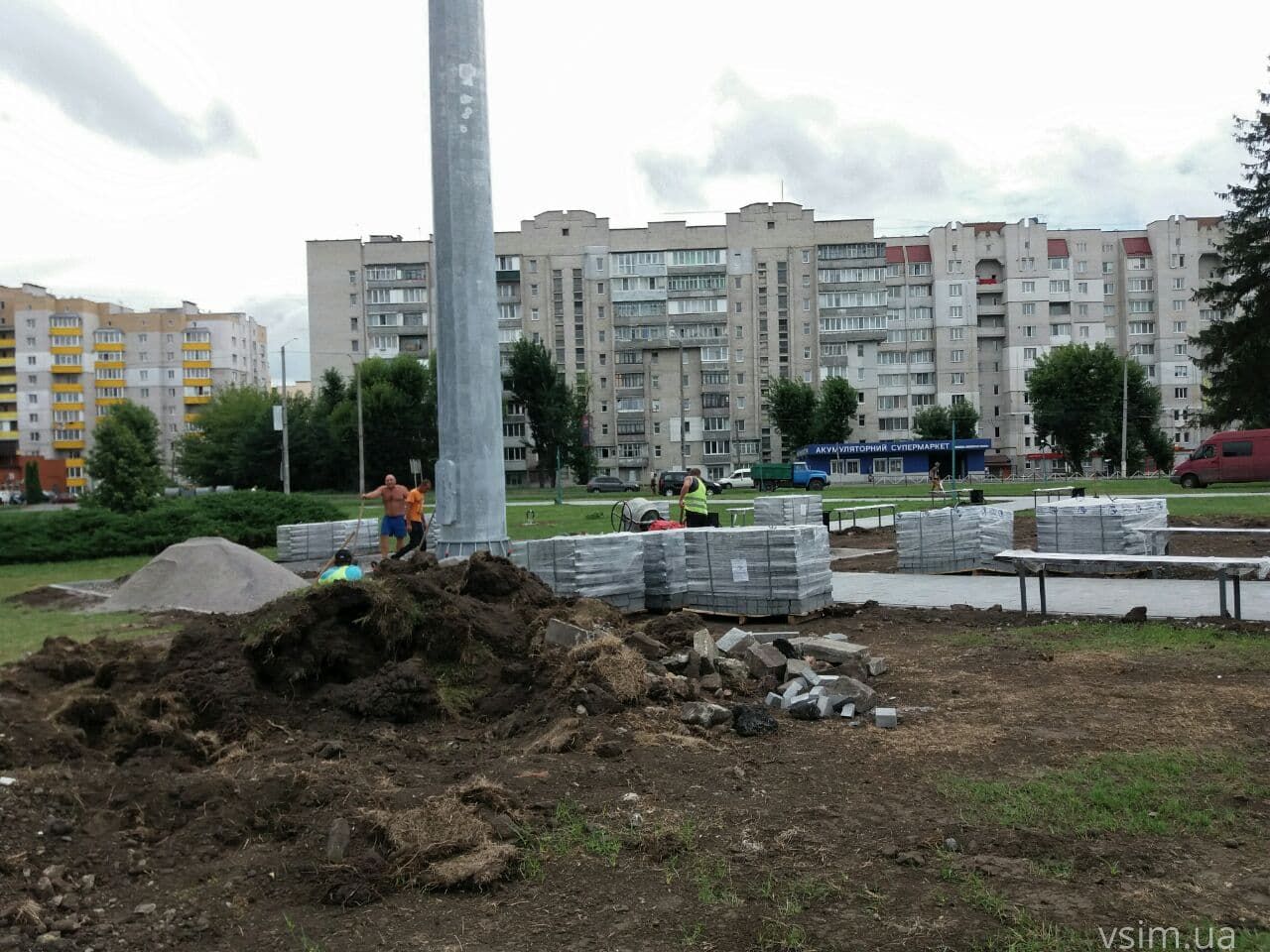 Новини Хмельницького - фото з “Прапор за 5 мільйонів” у Хмельницькому: що вже зробили (ФОТО)