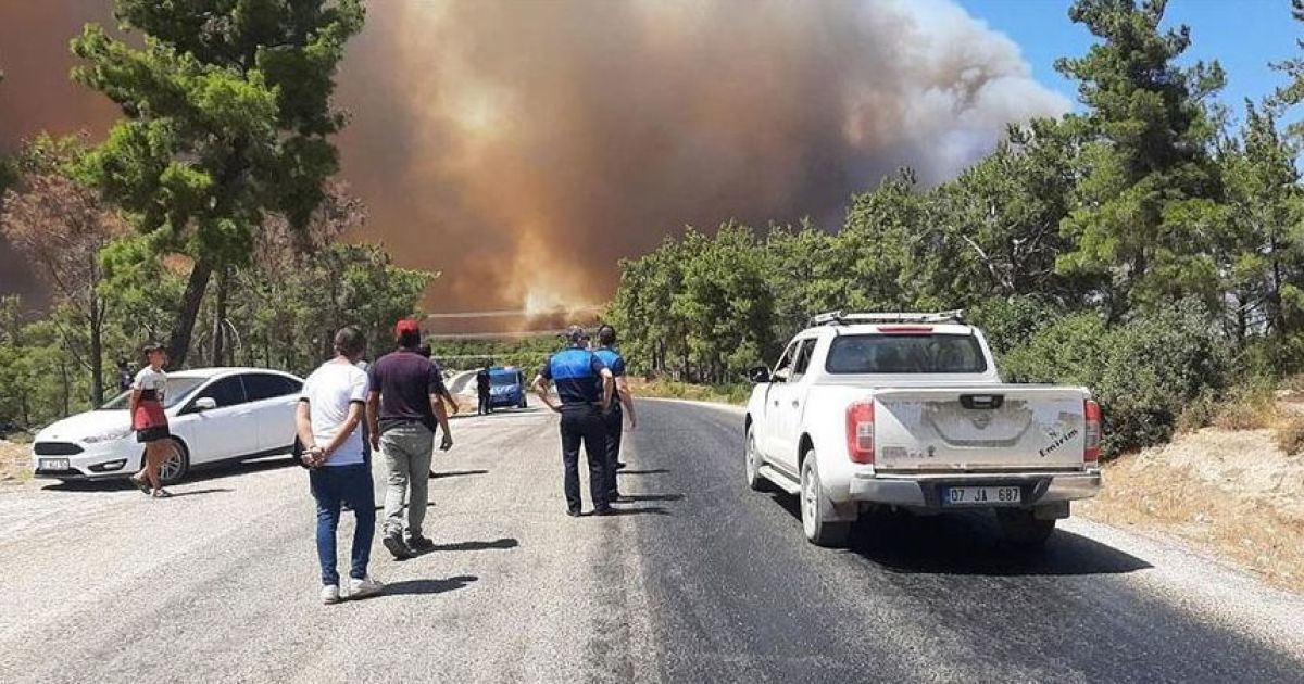 Новини Тернополя - фото з Як відпочивають тернополяни у Туреччині, охопленій пожежами. Чи реально відмовитися від туру — роз'яснюємо