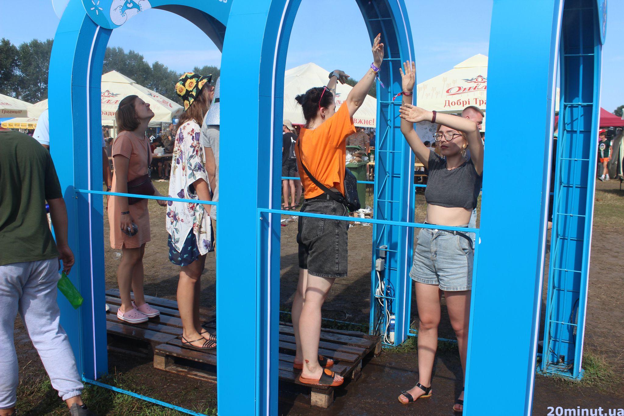 Новини Тернополя - фото з По коліна в болоті, промоклі але щасливі. Відгримів фестиваль «Файне Місто 2021» (РЕПОРТАЖ)