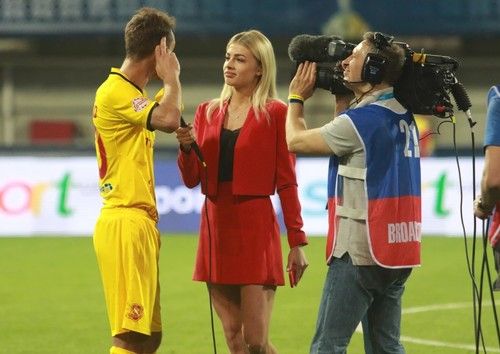 Новини Вінниці - фото з «Міс Вінниця 2013» Влада Щеглова народила доньку футболісту Зінченку. Історія зіркової пари