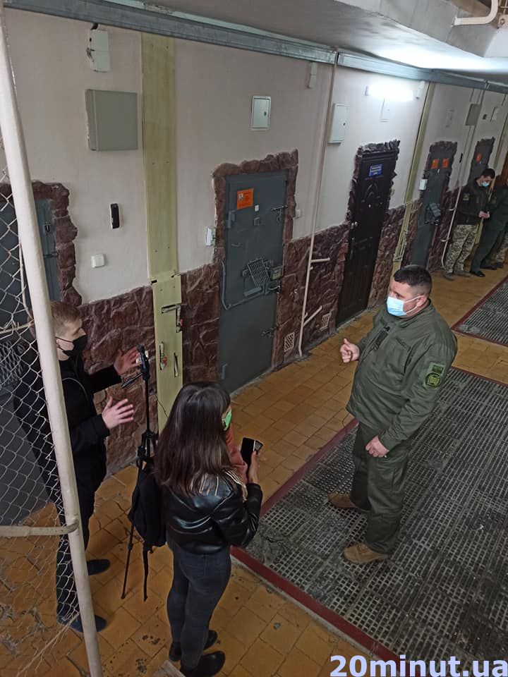 Новини Тернополя - фото з Ексклюзивний репортаж із тюрми. Як живуть, що їдять, де гуляють довічно засуджені та ув'язнені (ВІДЕО)