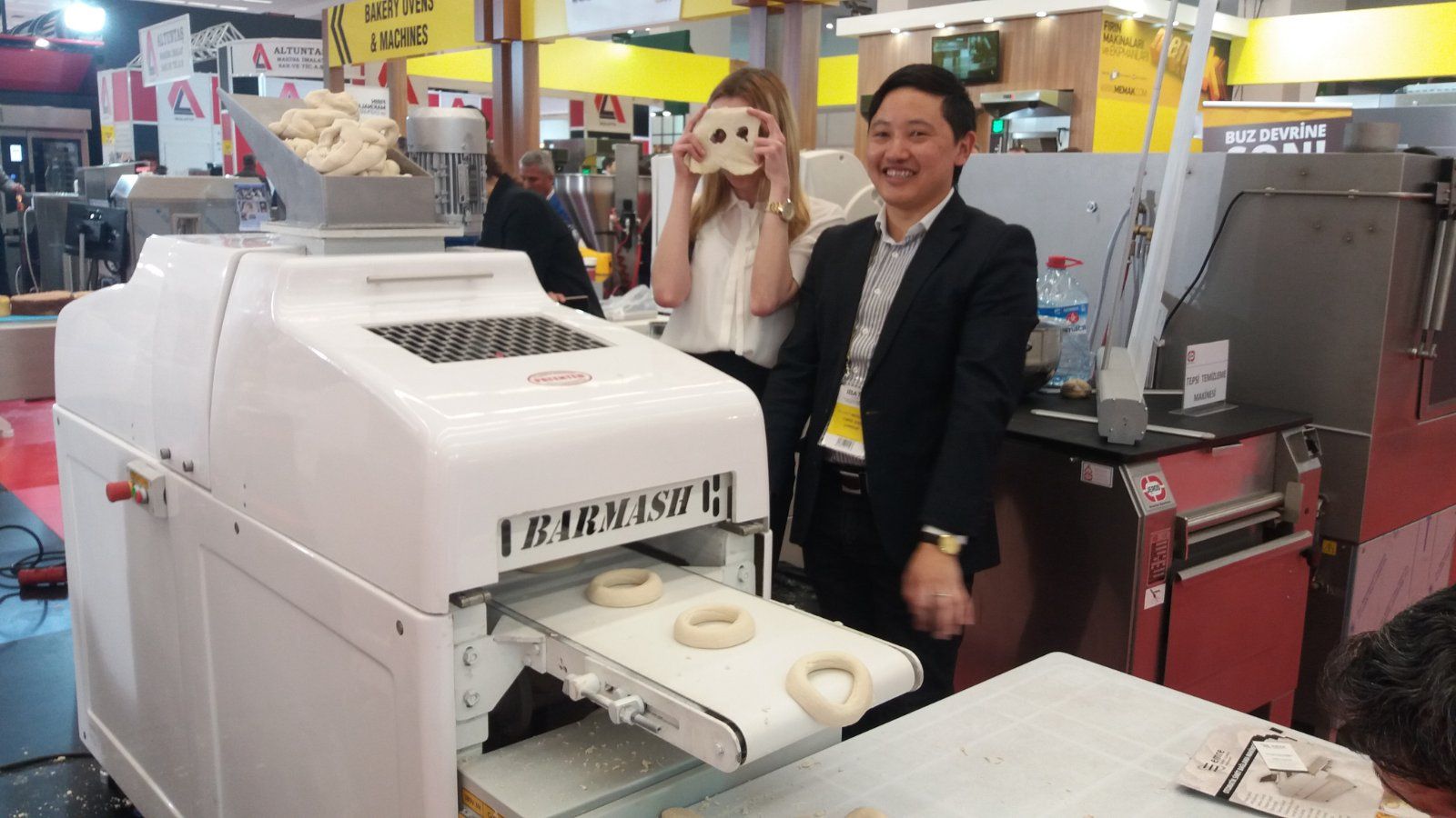 Новини Вінниці - фото з Як барчани у Стамбулі випікали турецькі бублики-сіміти