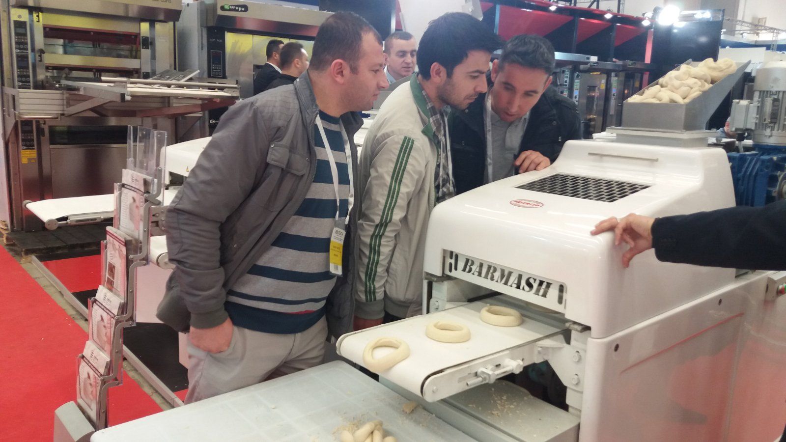 Новини Вінниці - фото з Як барчани у Стамбулі випікали турецькі бублики-сіміти