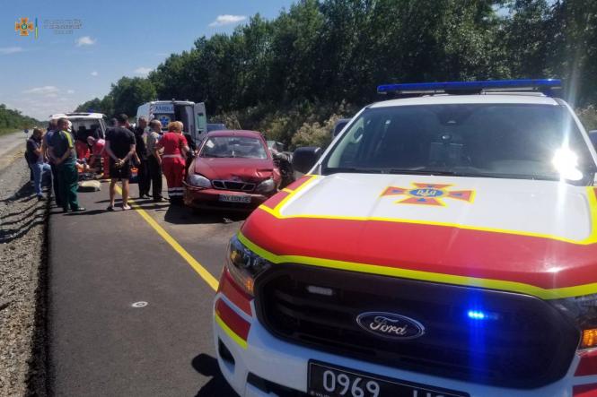 Новини Хмельницького - фото з Дві ДТП у Хмельницькому районі: перекинувся «Renault» і зіткнулись чотири автомобілі