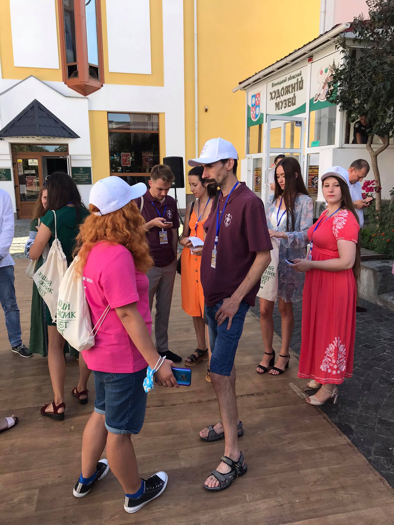 Новини Вінниці - фото з Малюватимуть знаних персон області. Стартував п'ятий Міжнародний пленер «Кращий художник 2021»