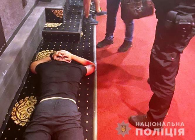 Новини Вінниці - фото з Замість ремонту ключів — ігрові автомати. На Коцюбинського викрили гральний заклад