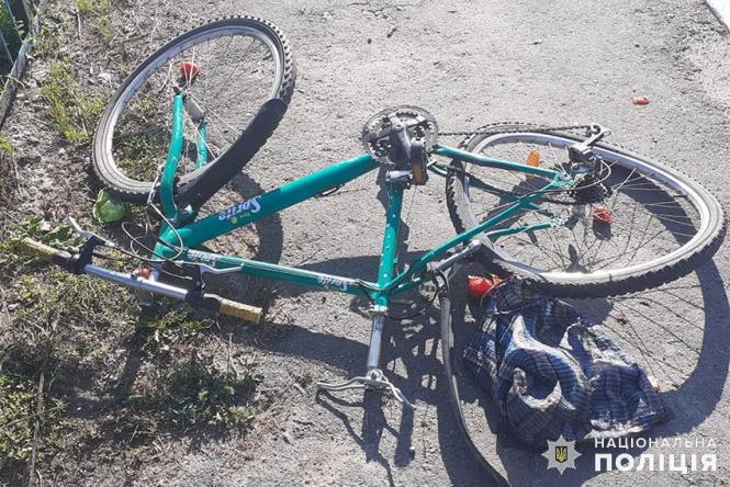 Новини Хмельницького - фото з На Хмельниччині збили двох велосипедистів. Постраждалі в лікарні