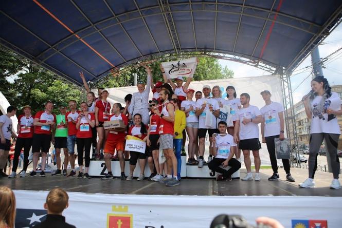 Новини Вінниці - фото з Ідеальний тимбілдинг, або Чому варто бігти командою на Вінницькому Напівмарафоні