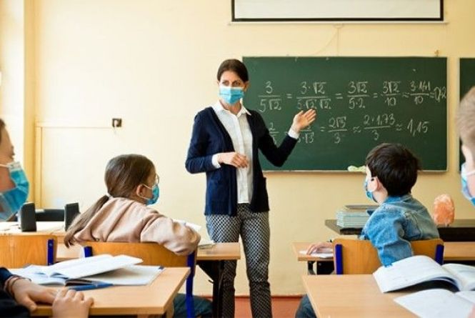 Новини Вінниці - фото з Навчання в карантин, затор з трамваїв та інше важливе за 12 серпня на 20minut.ua Карантин і школа. Як працюватимуть навчальні заклади з 1 вересня