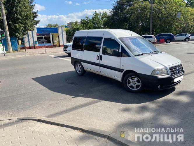 Новини Вінниці - фото з На Коріатовичів Citroen збив пенсіонера. Потерпілий у лікарні