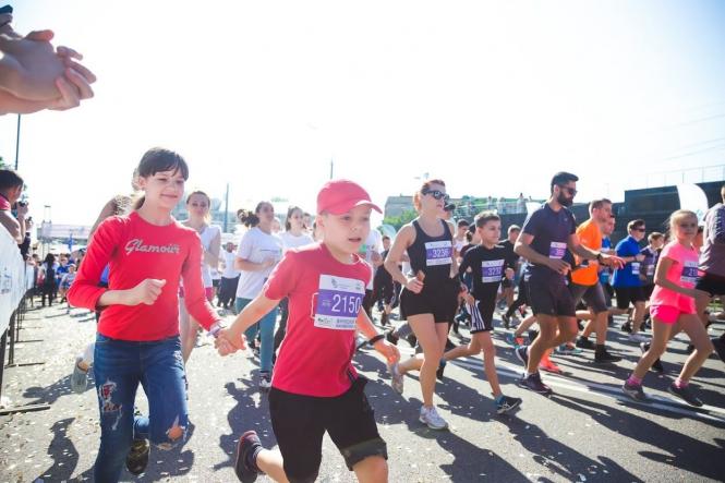 Новини Вінниці - фото з Ідеальний тимбілдинг, або Чому варто бігти командою на Вінницькому Напівмарафоні