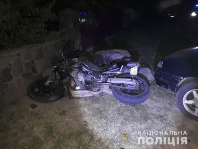Новини Вінниці - фото з У Браїлові п'яний водій на Seat врізався у мотоцикл. Загинув 21-річний хлопець