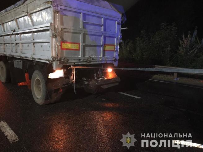 Новини Вінниці - фото з Смертельна ДТП біля Вороновиці: не розминулися Камаз та мікроавтобус
