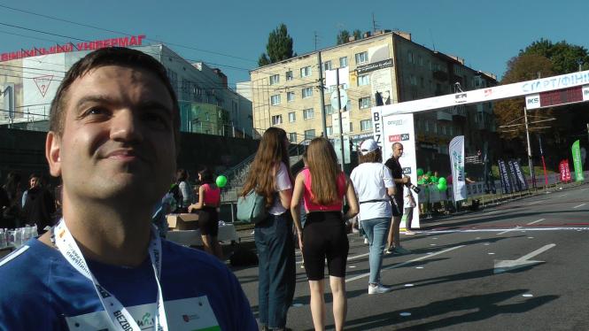 Новини Вінниці - фото з «Я просто отримую від цього задоволення»: хто вони — учасники Вінницького Напівмарафону