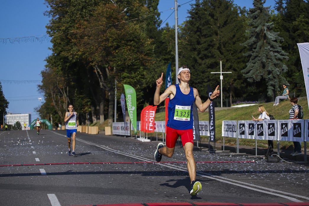 Новини Вінниці - фото з Кращі серед кращих. Хто став лідером Вінницького Напівмарафону-2021 на кожній дистанції