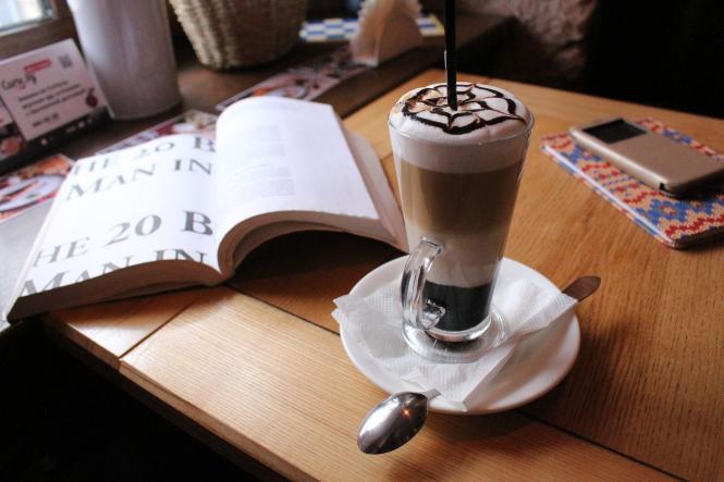 Новини Вінниці - фото з Розбили посуд у ресторані? Як діяти та чи потрібно за це платити