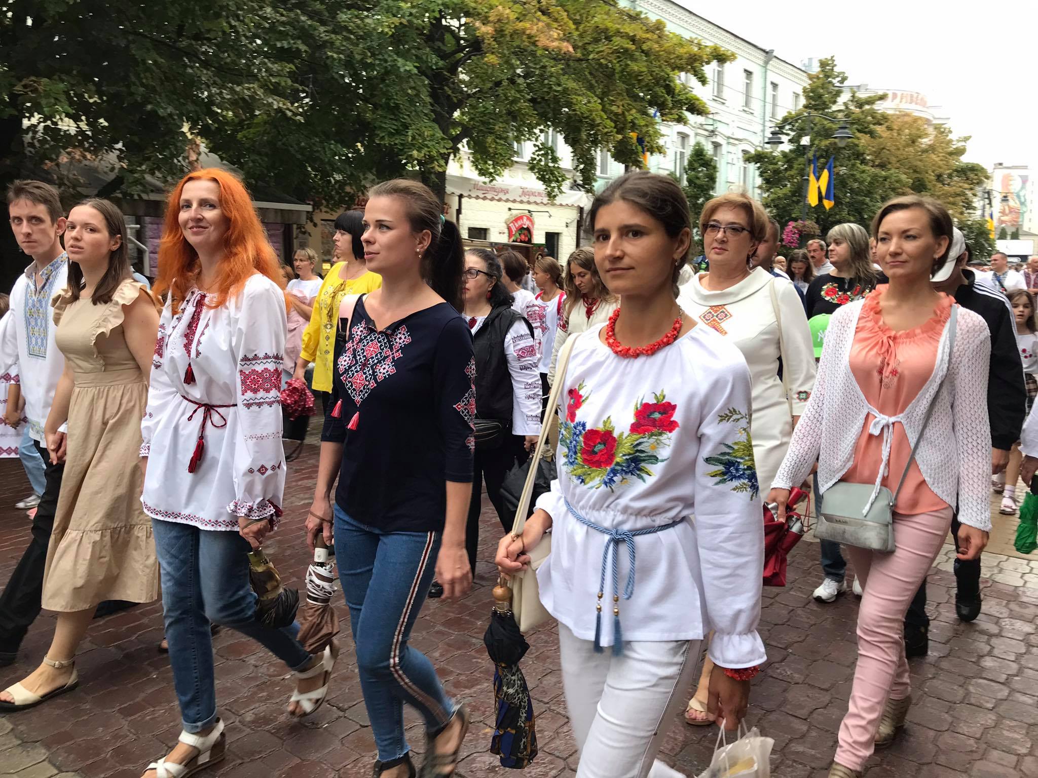 Новини Хмельницького - фото з Парад вишиванок у Хмельницькому: шукайте себе і знайомих на фото й відео Нет описания.