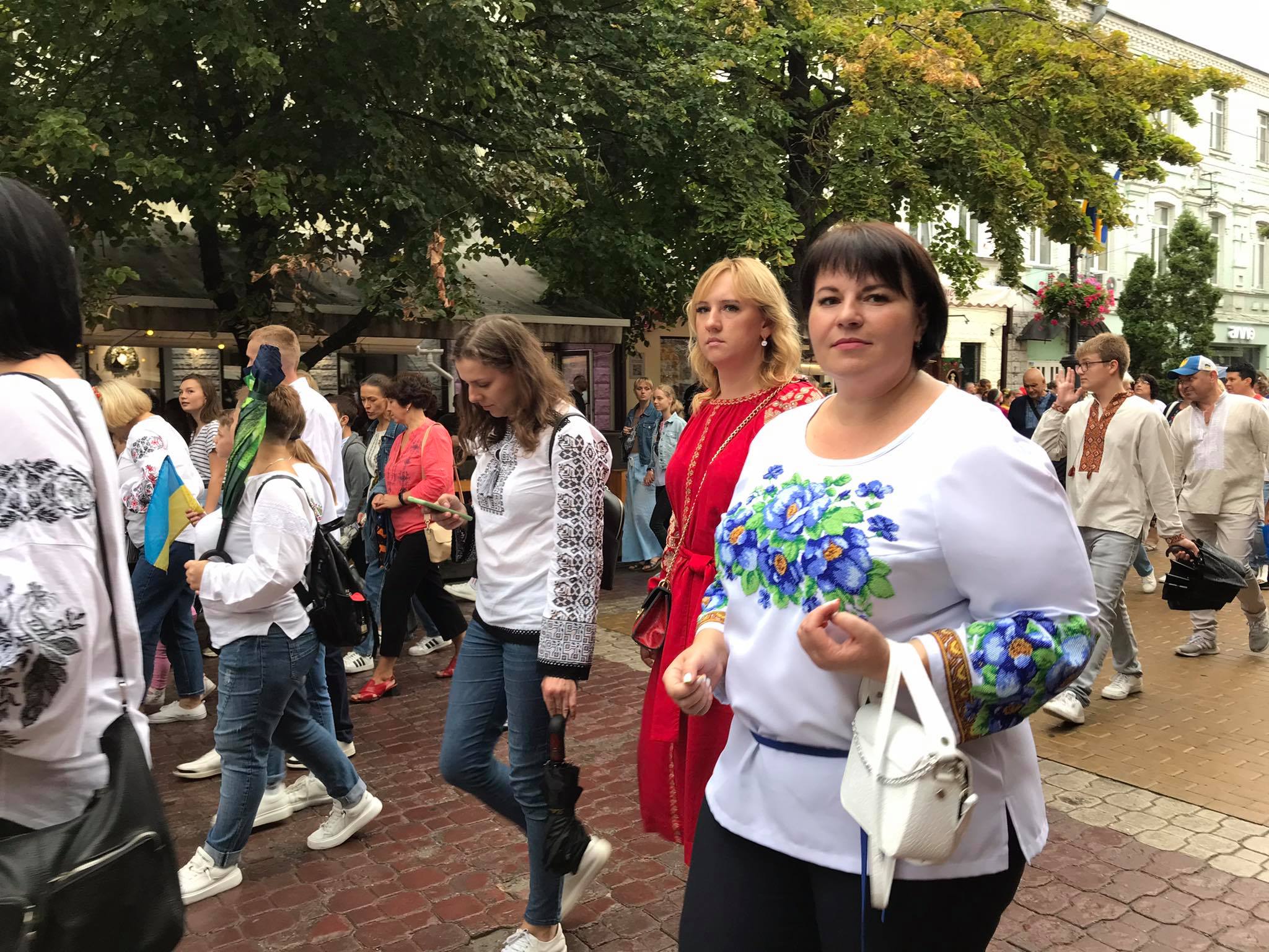 Новини Хмельницького - фото з Парад вишиванок у Хмельницькому: шукайте себе і знайомих на фото й відео Нет описания.