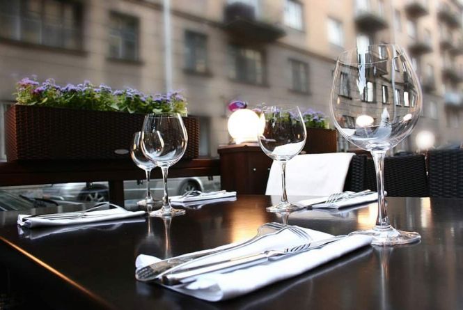 Новини Вінниці - фото з Нові трамваї, смерть мецената та інше важливе за 24 серпня на 20minut.ua Розбили посуд у ресторані? Як діяти та чи потрібно за це платити