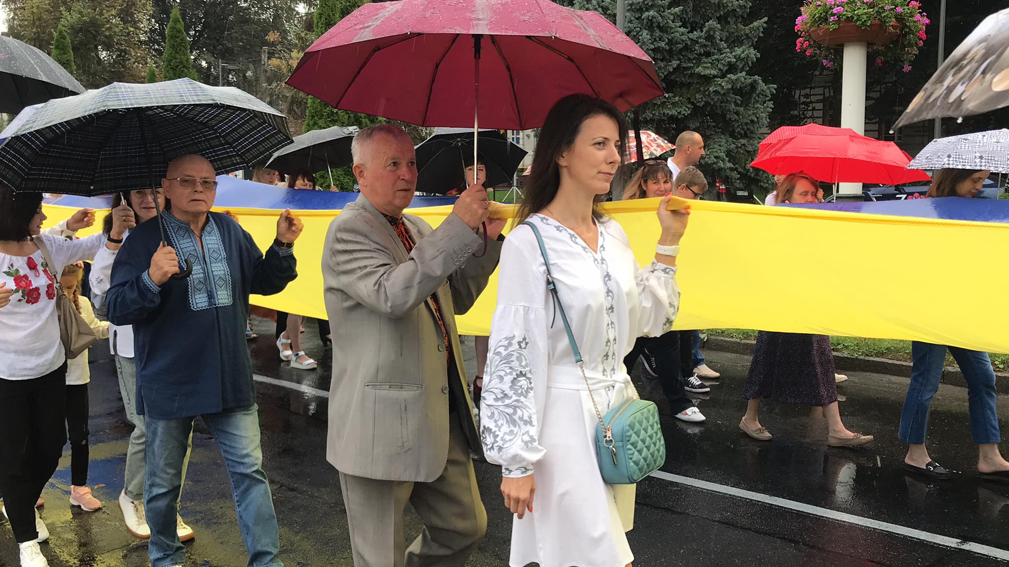 Новини Хмельницького - фото з Парад вишиванок у Хмельницькому: шукайте себе і знайомих на фото й відео Нет описания.