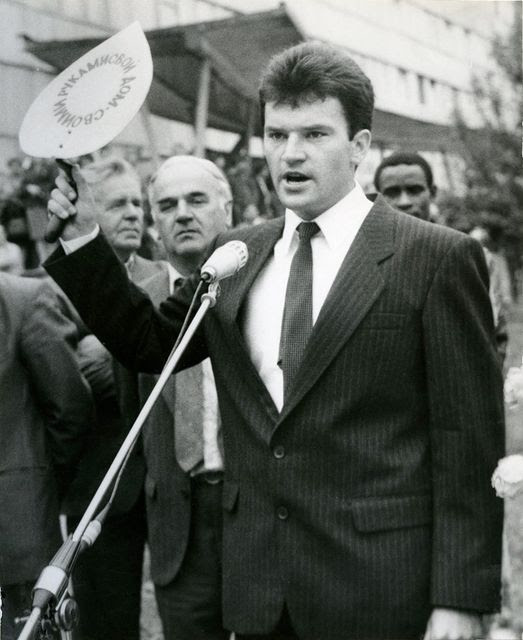 Новини Хмельницького - фото з Яким був Хмельницький за Сергія Мельника. Розповідаємо про екс-голів міської ради часів незалежності