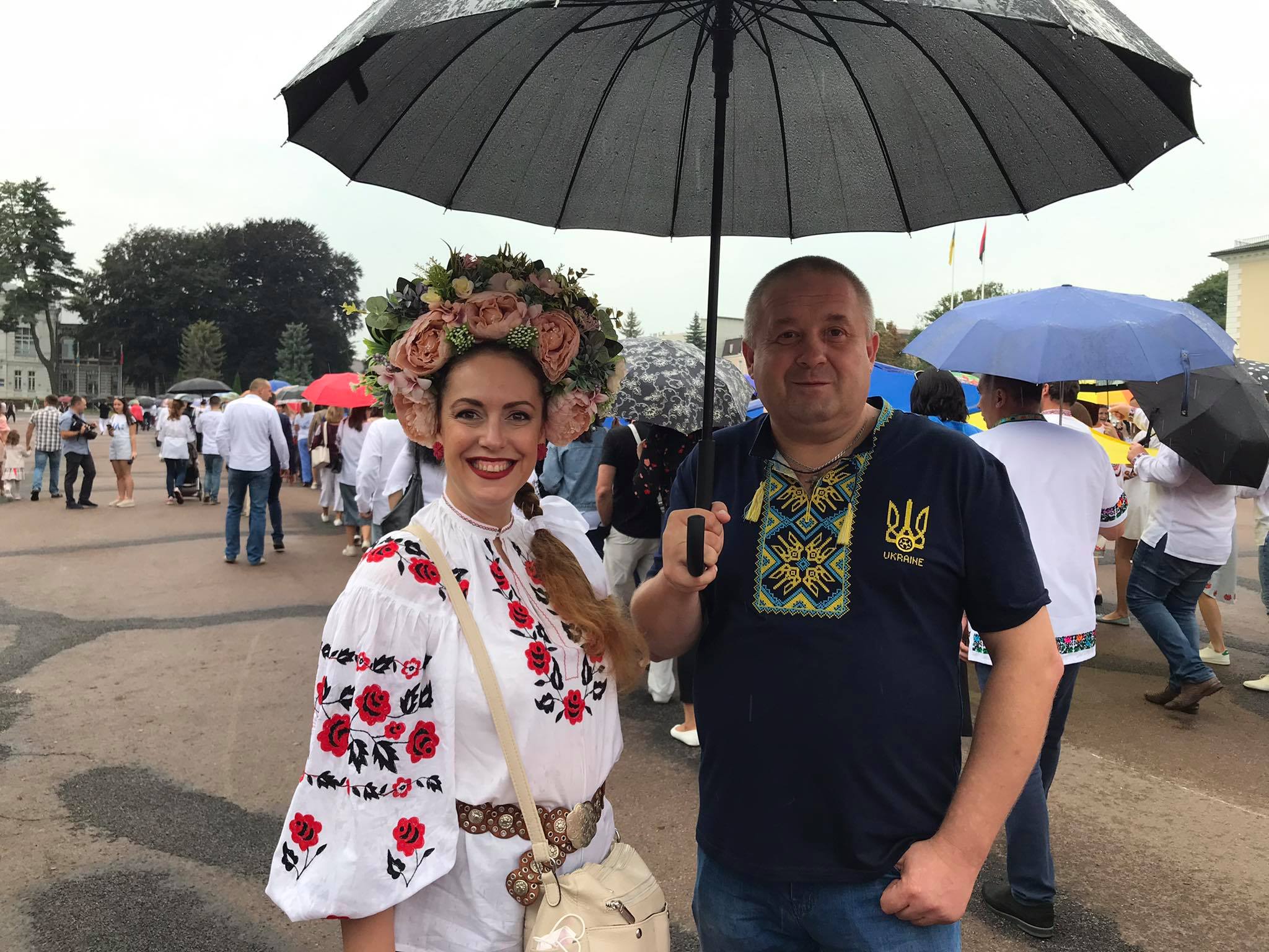 Новини Хмельницького - фото з Парад вишиванок у Хмельницькому: шукайте себе і знайомих на фото й відео Нет описания.