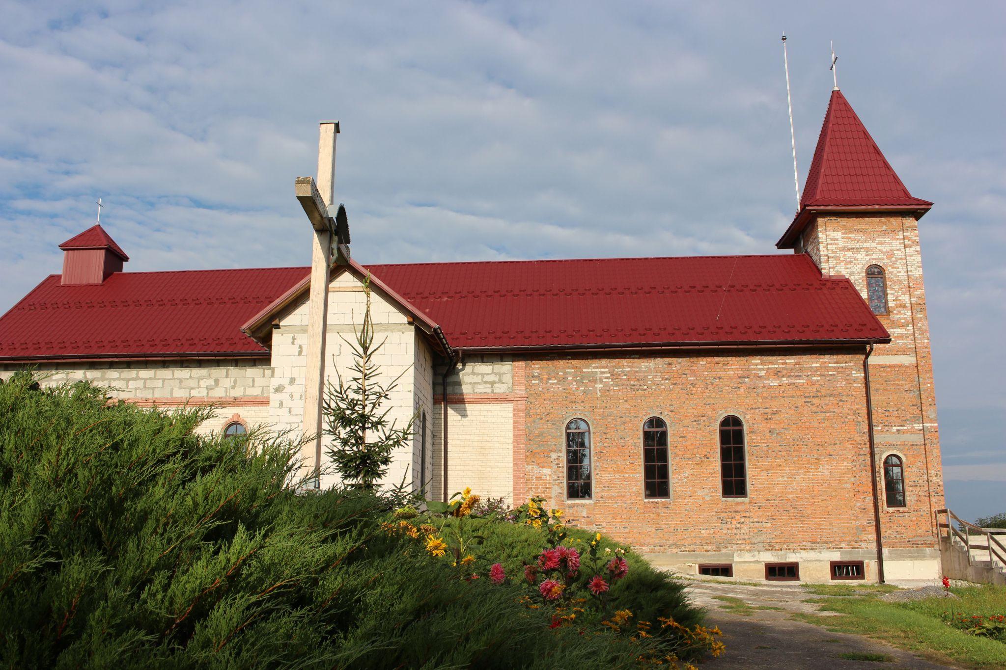Новини Хмельницького - фото з Мацьківці поблизу Хмельницького стануть місцем паломництва. Там будують санктуарій