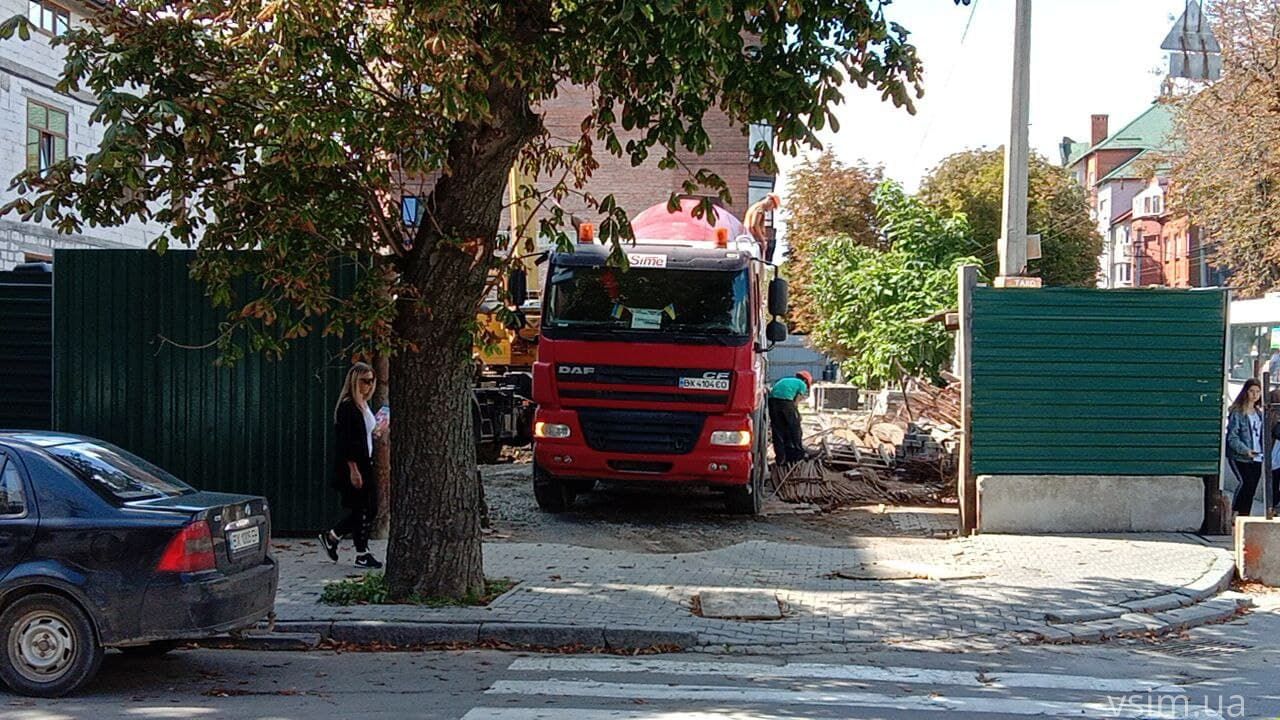 Новини Хмельницького - фото з На Подільській будують багаторівневий паркінг: коли закінчать та чи буде платний (ФОТО)