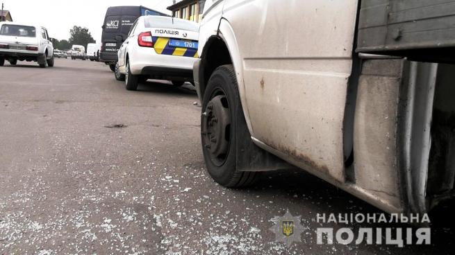 Новини Вінниці - фото з Розбили вікно, приснули газом та забрали 200 тисяч. Подробиці зухвалого пограбування