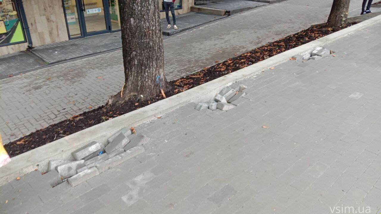 Новини Хмельницького - фото з Заїзна кишеня біля філармонії за 1,8 мільйона: що встигли зробити (ФОТО)