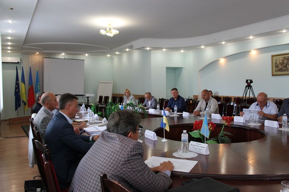 Новини Хмельницького - фото з Від браку кадрів до ввізного мита та ПДВ: підприємці Хмельниччини озвучили ключові проблеми бізнесу (пресслужба С.Лабазюка)