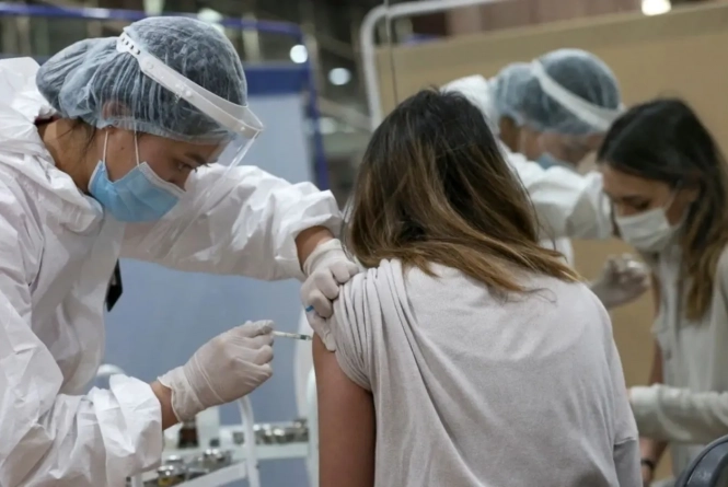 Новини Вінниці - фото з У нас машина, а у вас? Як в різних країнах світу заохочують вакцинуватись від коронавірусу