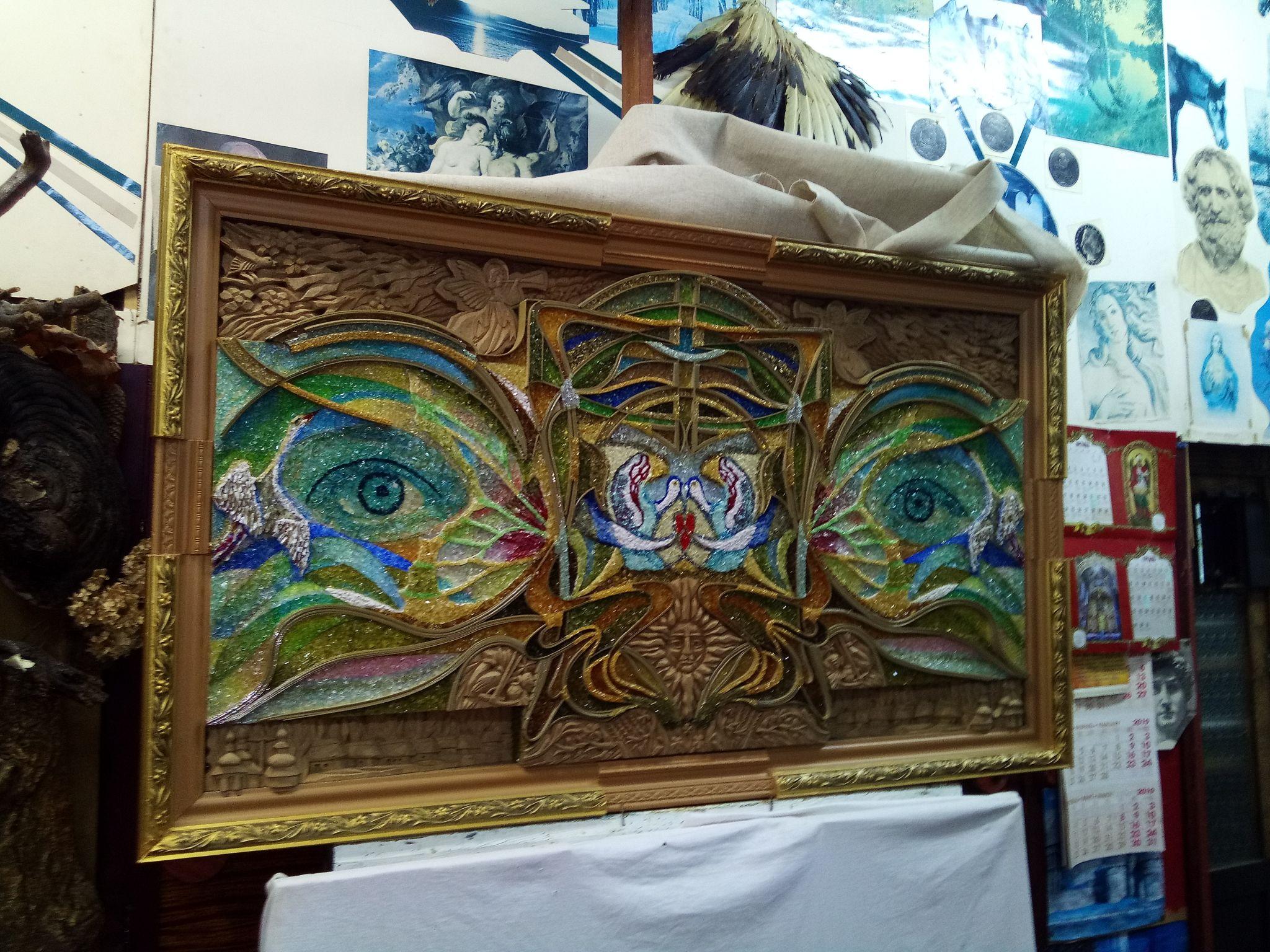 Новини Козятина - фото з Козятинчанин створює картини з битого скла в унікальній техніці