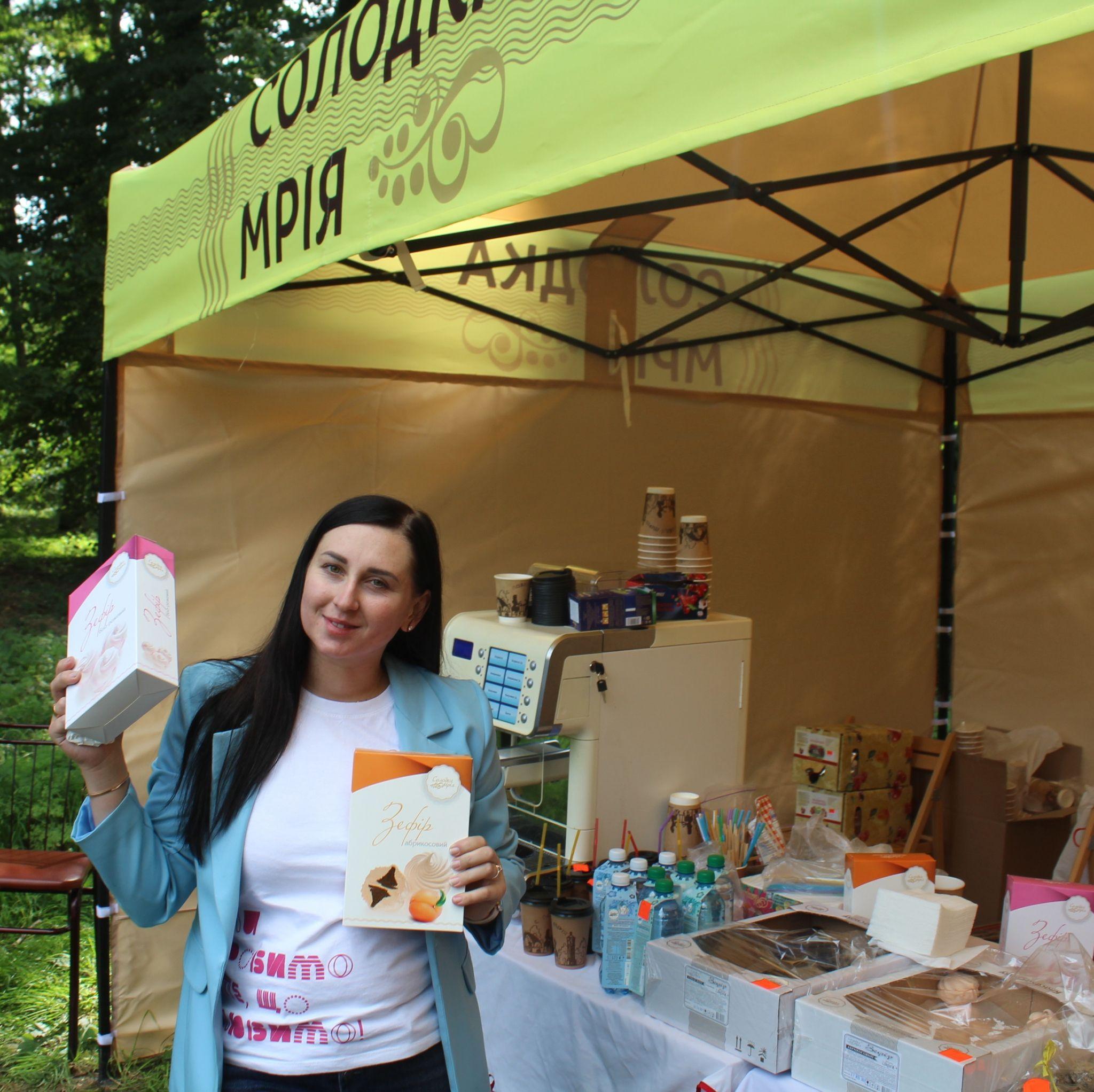 Новини Вінниці - фото з Танцювали, грали у крокет, а яку каву пили!..  Що ще було на пікніку у Пирогова?